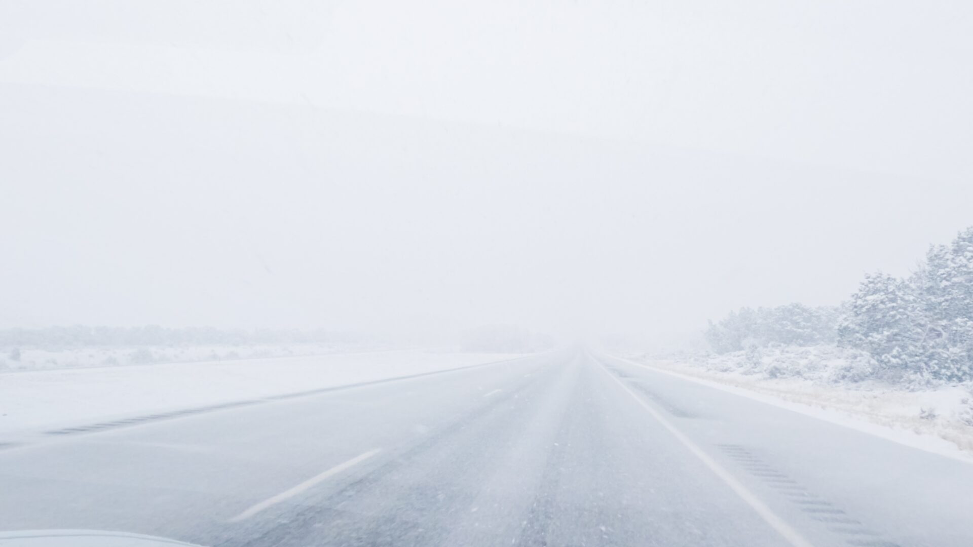 Strong Winds and Snow to Create Dangerous Travel Conditions in Northern Iowa Today