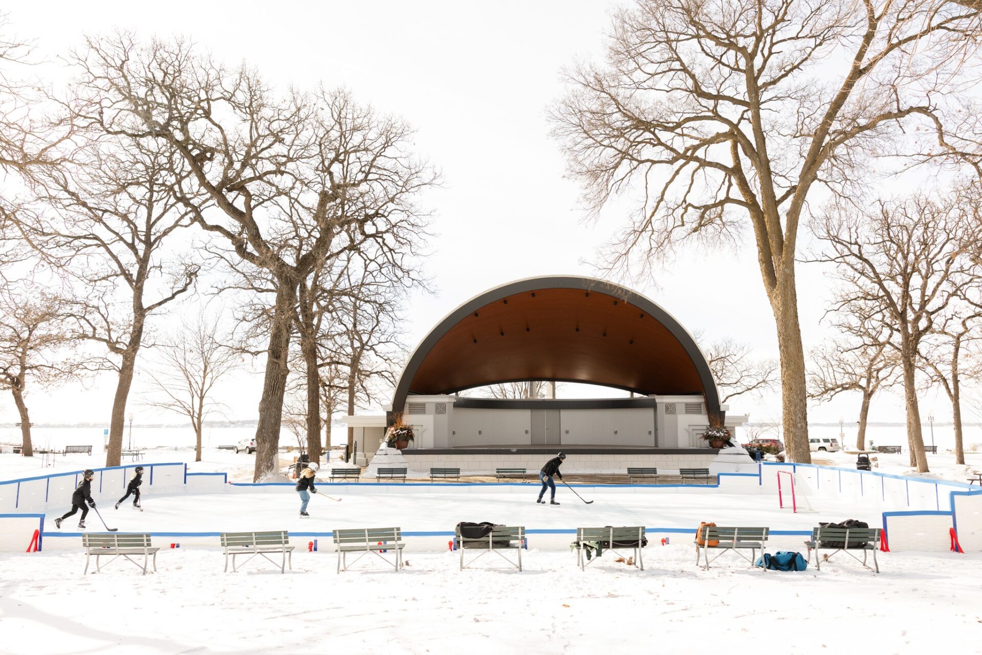 Downtown Ice Rink Opens in Clear Lake City Park – Mix 107 . 3 KIOW